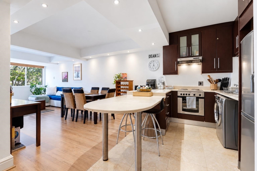 2 Bedroom Property for Sale in Sea Point Western Cape